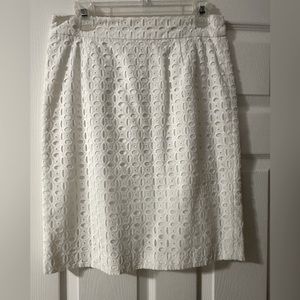Banana Republic size 4 white eyelet pencil skirt